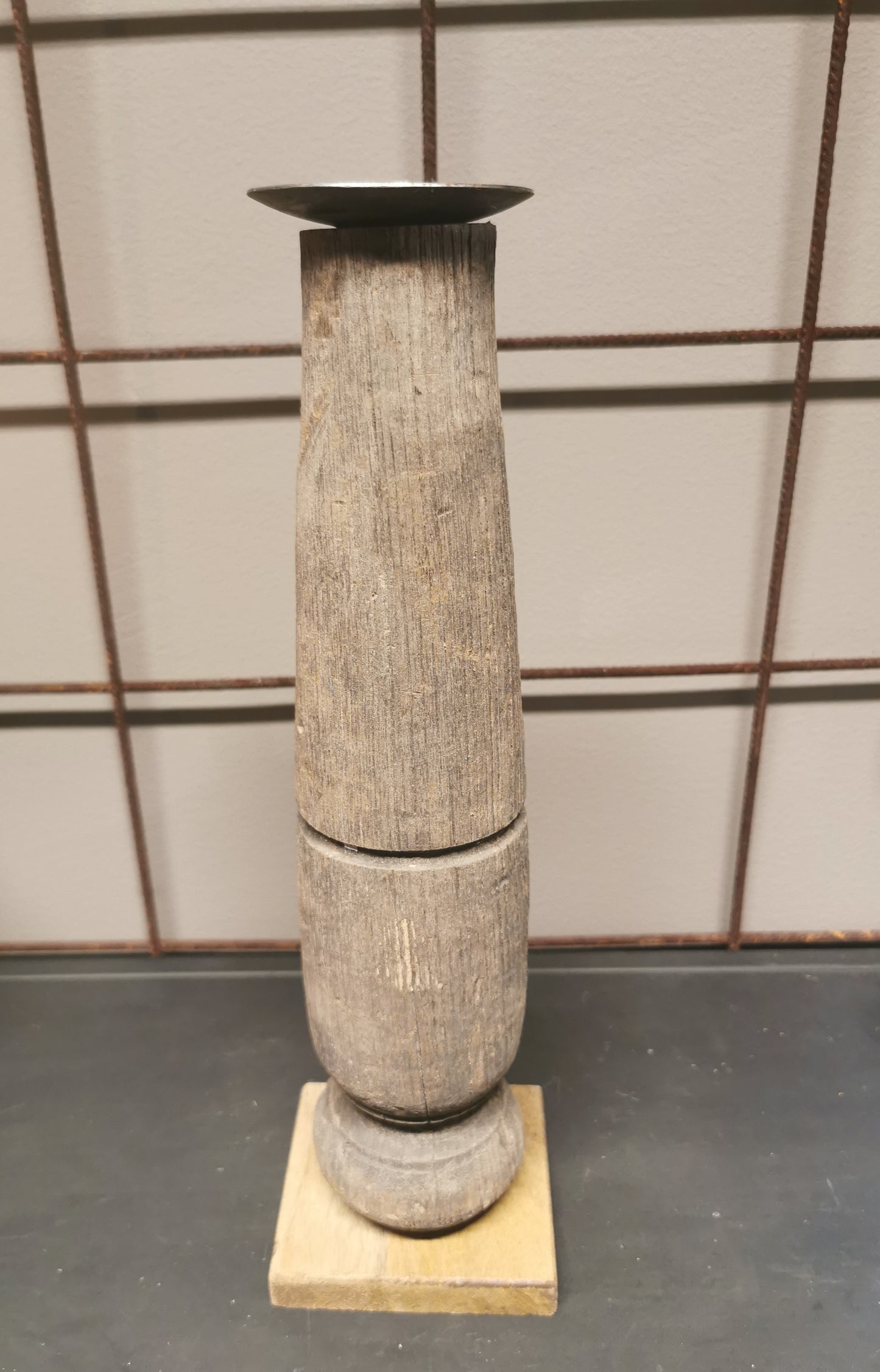 Lysestake av gjenbruk nr3. H 35cm. Indisk