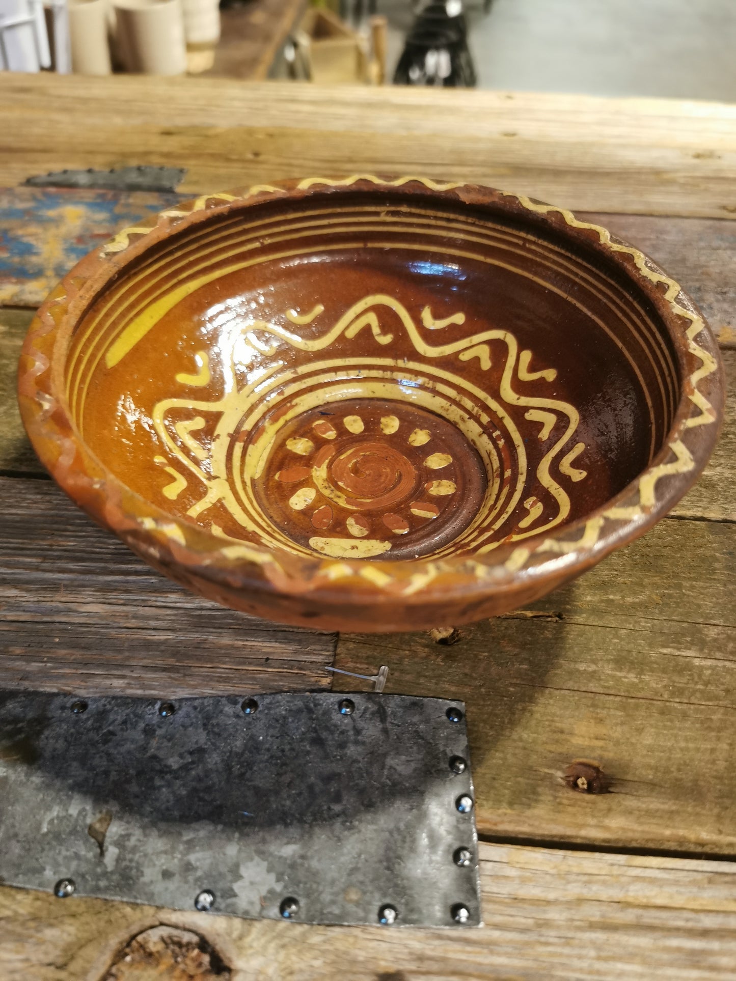 Ungarnsk skål (H 6.5cm x D 17.5cm) nr5