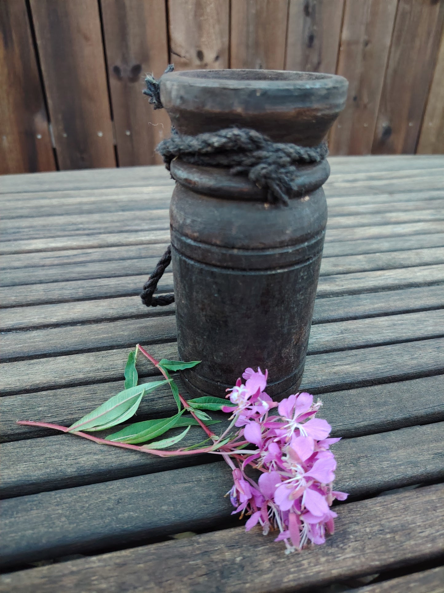 Liten håndlaget krukke, Indisk, #5#